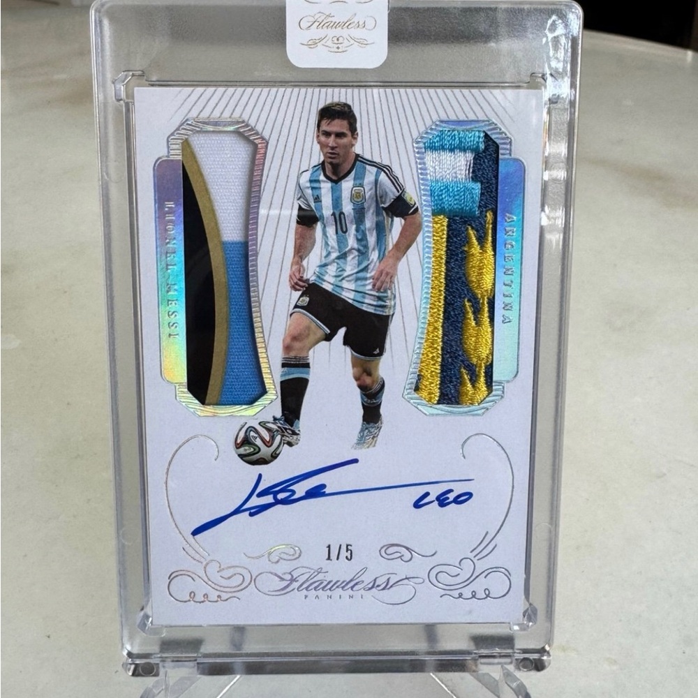 Lionel Messi patch card autographed signed Panini Flawless reflector 2015-16
